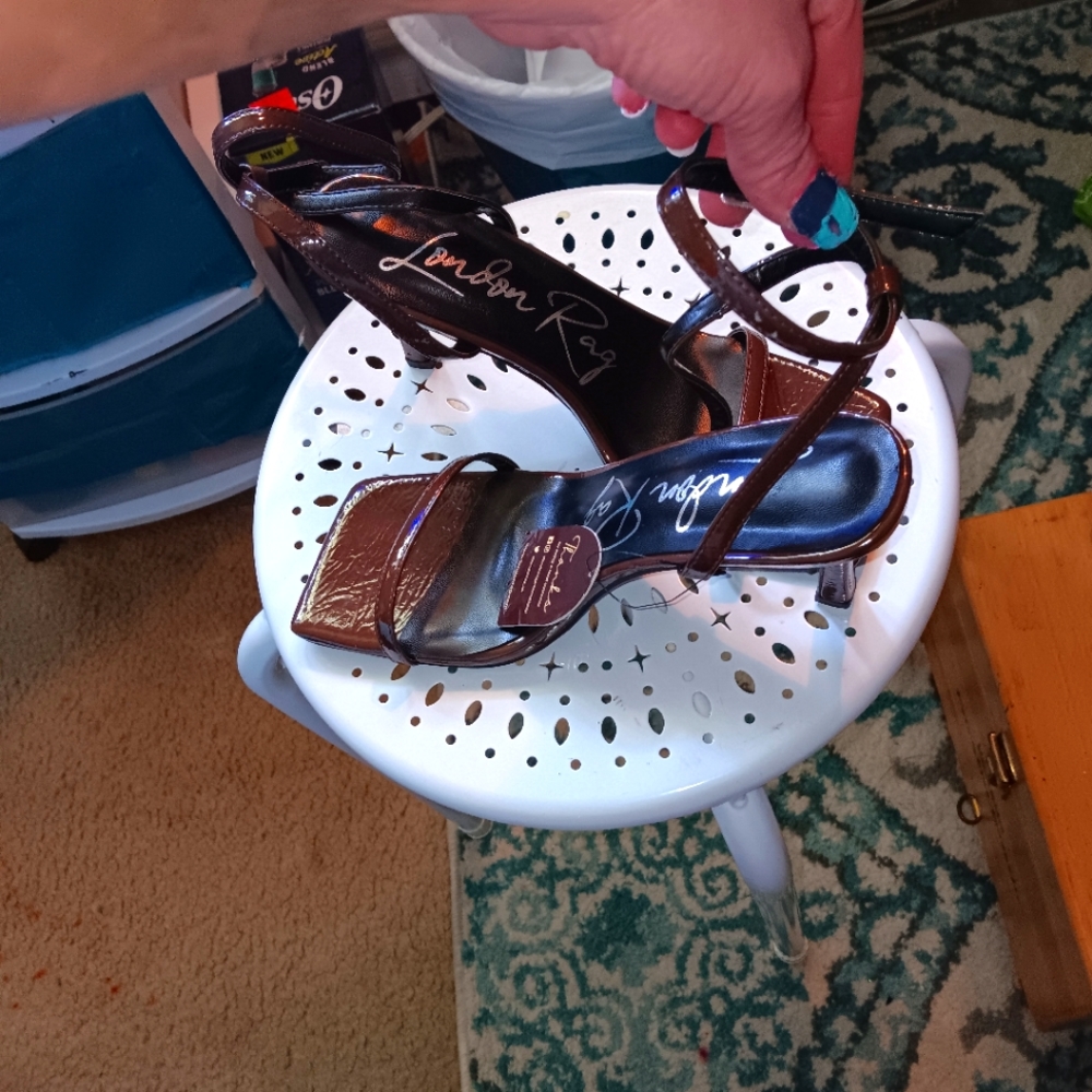 London Rag Patton Leather strap around ankle open toe.. size 8 with tags brand